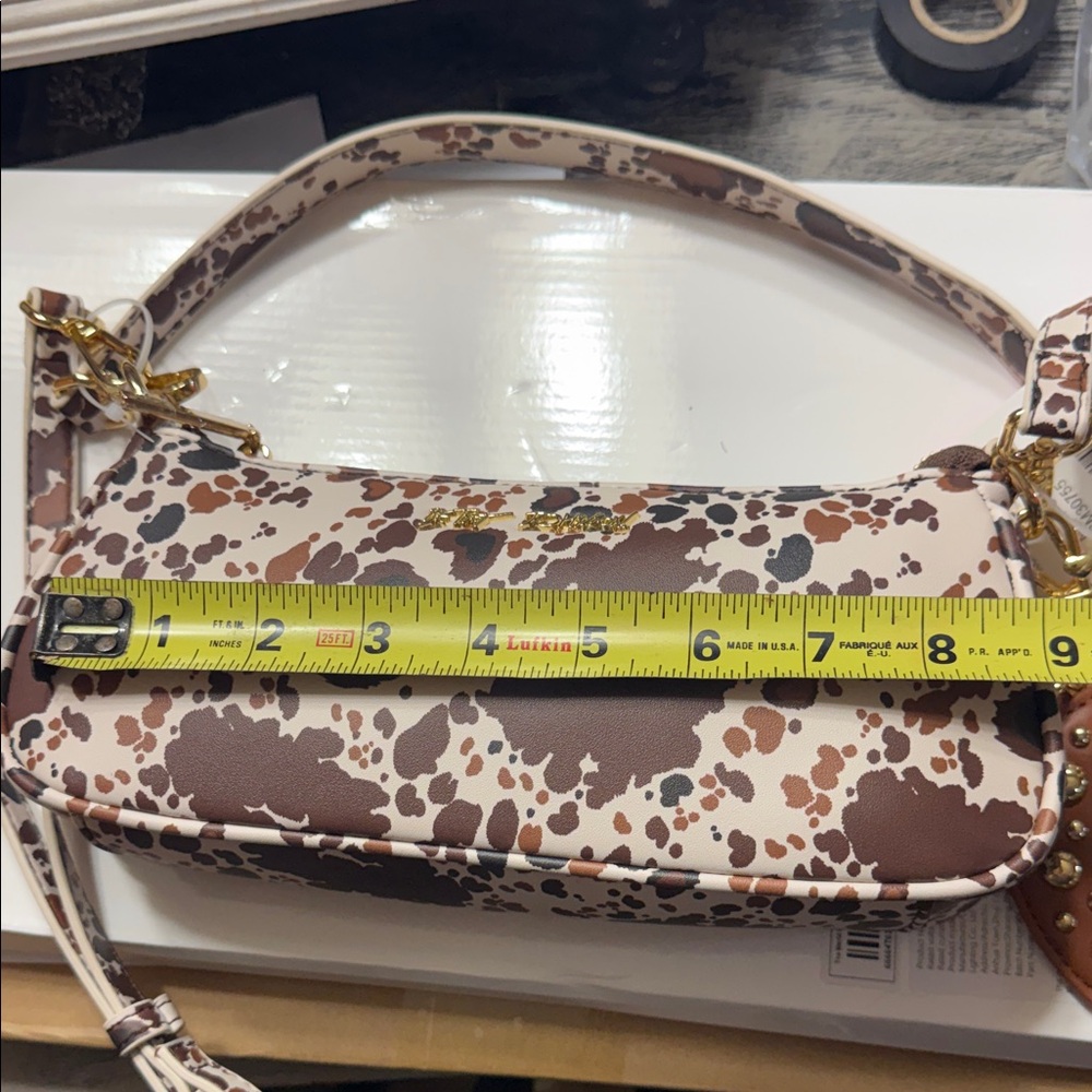 Betsey Johnson Brown and White Crossbody Bag - Picture 7 of 13
